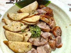 -金牌隆江猪脚饭(旭辉国际广场-C1写字楼店)