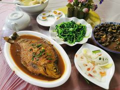 -小陆莲花蟹园农家乐(莲花岛店)