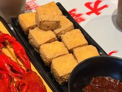 -肥肥虾庄·金牌油焖大虾(汉口城市广场店)