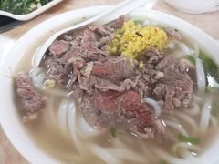 -华威达牛庄(黄埔大道西店)
