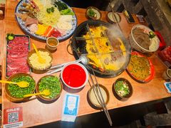 -周小明火锅(黑金冠社区店)