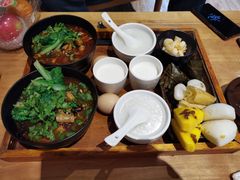-乐领拈花溪·林涧食韵