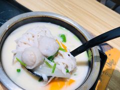 石锅孖宝-渔米丰·广府鱼汤米线(光明广场店)