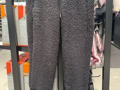 -UNDER ARMOUR(新燕莎奥莱店)