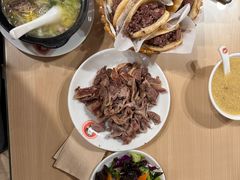 -闫家驴肉老店(华电一校店)