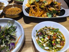 -青瓦餐厅·生鱼片·韩园烤肉(西塔店)