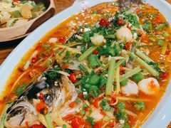 清蒸鲈鱼-盐与味葱葱鲫鱼•自贡菜江湖菜(春熙店)