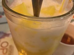 -新大咀港式茶餐厅(宝山万达店)
