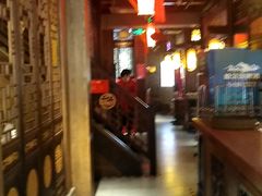 -小龙坎火锅(湖滨银泰in77店)