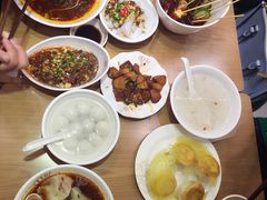 -蓉李记成都名小吃(武汉菱角湖万达店)