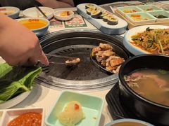 -韩香福烤肉庄园(荣成店)