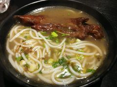 -花溪巷牛肉粉(泉城路店)