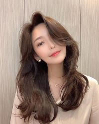 -变画·发型STUDIO