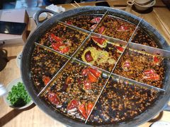 -白乐天毛肚火锅馆(解放碑店)