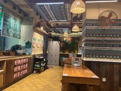 -云阿蛮云南生烫牛肉米线(奉贤路店)