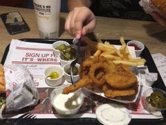 -The Habit Burger Grill 哈比特汉堡(复兴soho店)