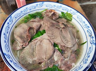 羊肉粉中规中矩，但是小龙虾很想尝试