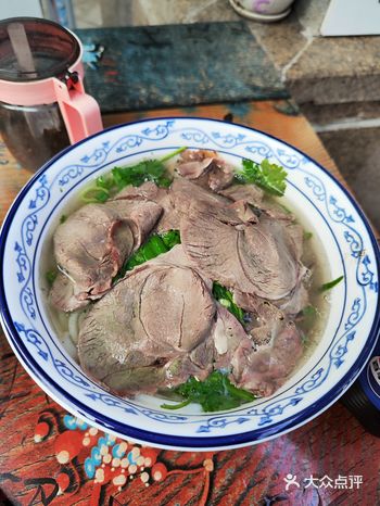 羊肉粉中规中矩，但是小龙虾很想尝试