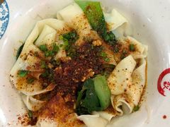 老陕油泼面-东关吉祥西安腊汁肉夹馍(健德门店)