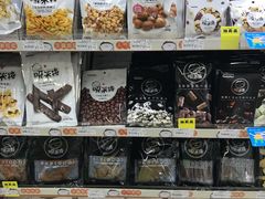 -全家便利店(莲花池东路店)