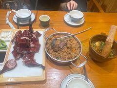 -老滇山寨•云南特色菜•地方菜•民族风情歌舞表演(金碧店)