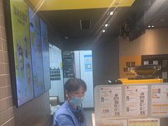 -麦当劳(轻轨曹杨路店)