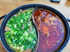 鸳鸯水煮牛肉-成都吃客(九眼桥店)