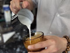 -HUG·拥抱咖啡(郑州宝龙广场店)