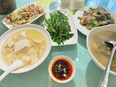 -华冠悠岚·庭院餐厅(青城后山店)