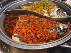 -阿瓦山寨·湘菜现炒·剁椒鱼头王(咸阳总店)