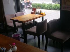 -花溪巷牛肉粉(泉城路店)