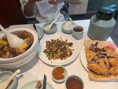 -江城小馆陕南妈妈菜·全球旅行餐厅(钟楼店)