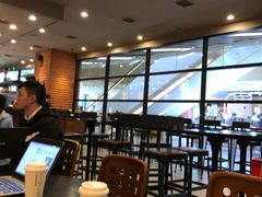 -星巴克(上海虹桥新天地二店)