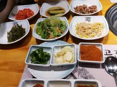 -唯成•韩国炭火烤肉 유성고기