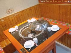 -袁小二大东北铁锅炖(吉祥村总部)