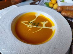 -YUE·6·西式融合餐厅(外滩六号店)
