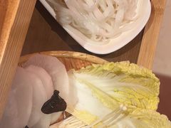 -潮界(LU·ONE凯德晶萃广场店)