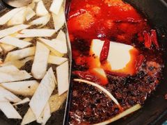 -鸿姐老火锅(疁城新天地店)
