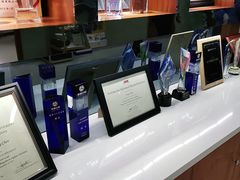 -茂菊口腔连锁(浦东南路店)