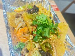 铁板超值麻辣香锅-每味每客·重庆麻辣烫(国泰店)