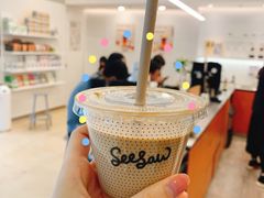燕麦奶澳白-Seesaw Coffee(上海国金中心店)