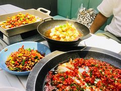 -阿瓦山寨·湘菜现炒·剁椒鱼头王(咸阳总店)