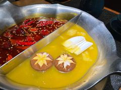 -湊湊火锅·茶憩(南京东路悦荟店)