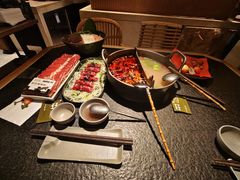-三出山火锅(南京万象天地店)
