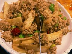 特色虾皮臭豆腐-老头儿油爆虾·知味杭州(爱琴海购物中心)