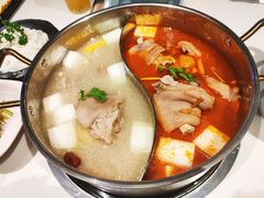 酸汤猪手火锅-小街猪手(团结湖店)