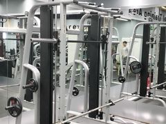 -VLines耀能运动24小时·月付制健身(京广桥店)