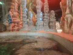 -泉城欧乐堡戏水湾艺术养生温泉