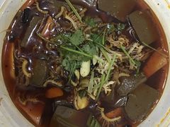 -川流不息·地道川菜·小龙虾(新松江路店)