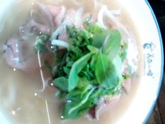 -美奈小馆·越南料理(中航城君尚购物中心店)